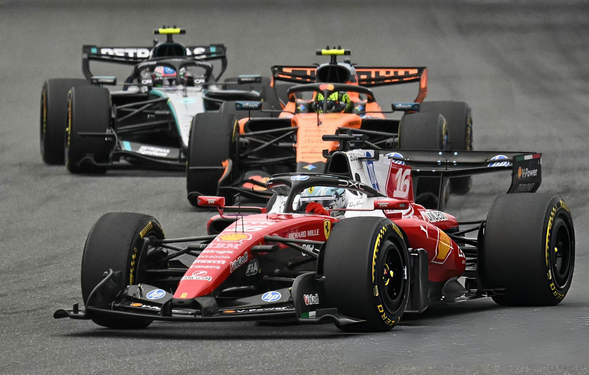 FERRARI MOTOR KONUSUNDA DÜĞMEYE BASTI: MARANELLO'DA GÜÇ OPERASYONU BAŞLADI!